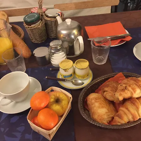 B&B Batignolles Bed & Breakfast Paris